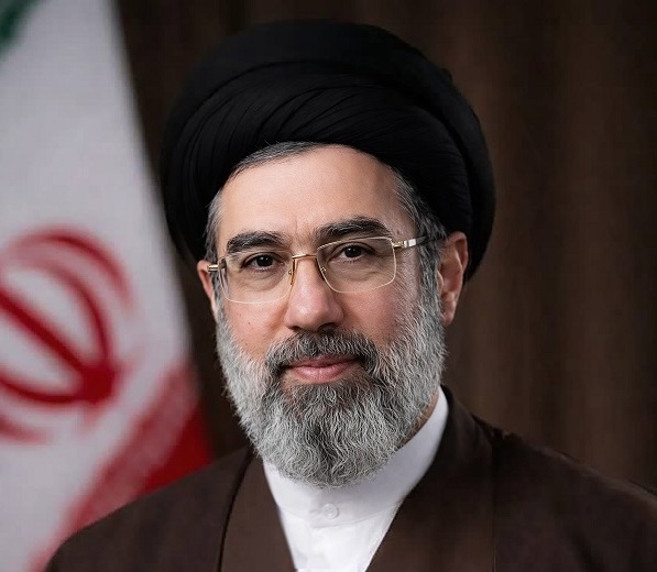 هر کار تفرقه انگیزی از هر فردی با هر جایگاهی در جهت مقصود دشمن است